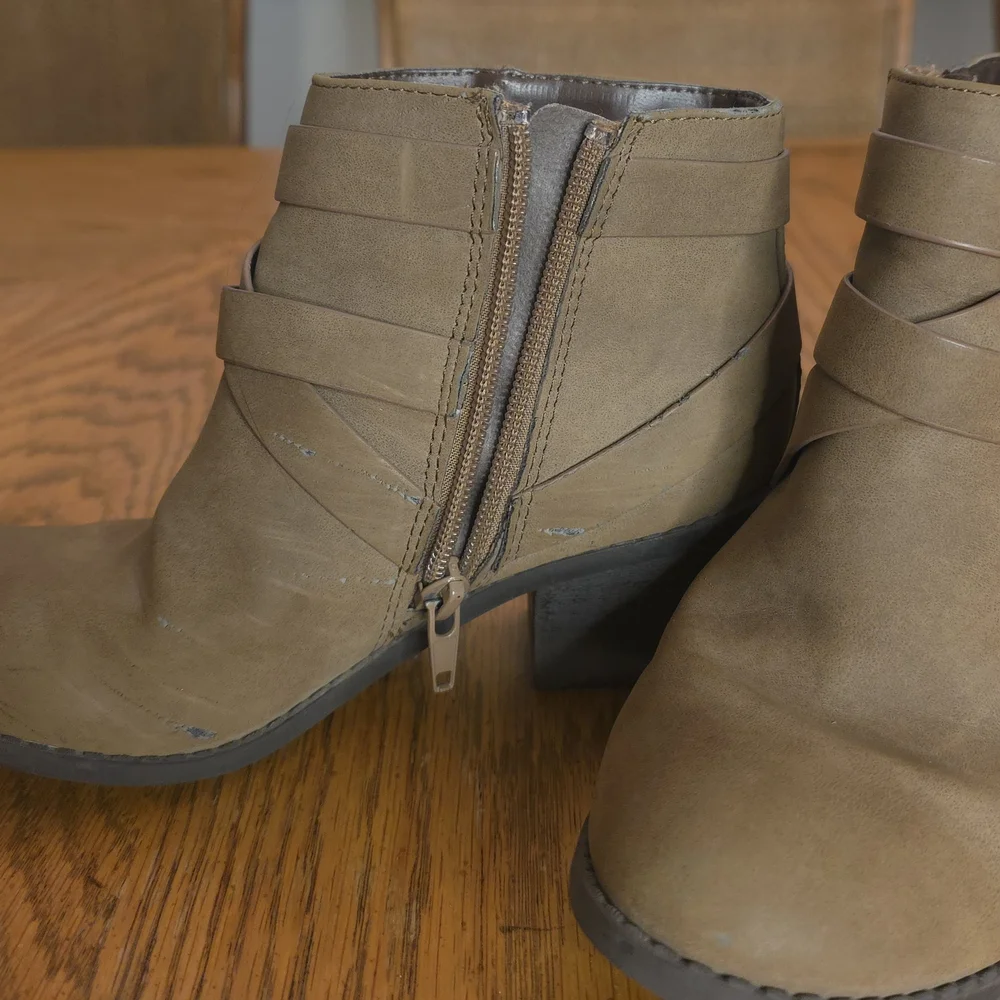 Kids' Taupe Faux-Leather‎ Ankle Boots with Wrap Straps